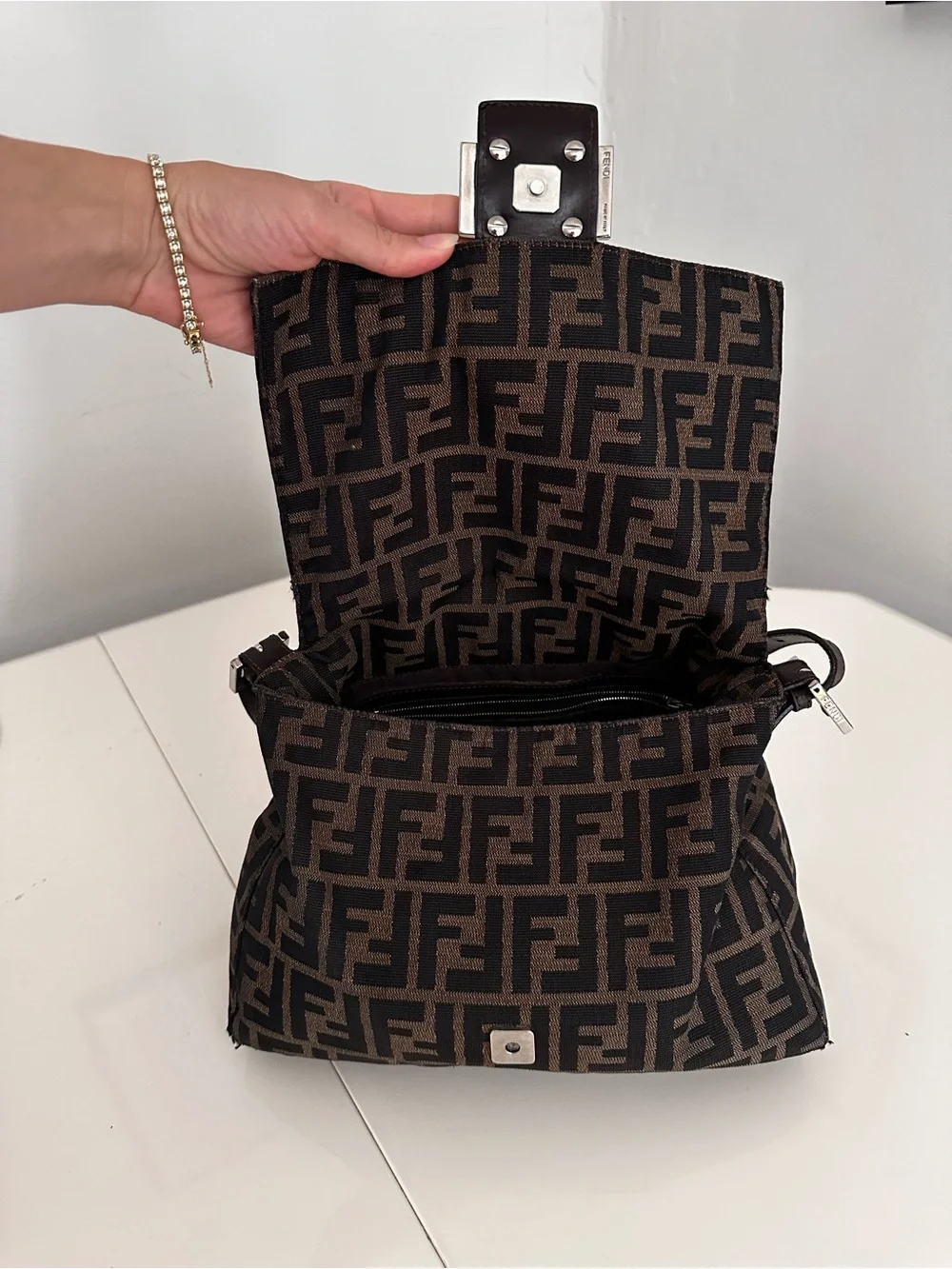 Fendi classic shoulder